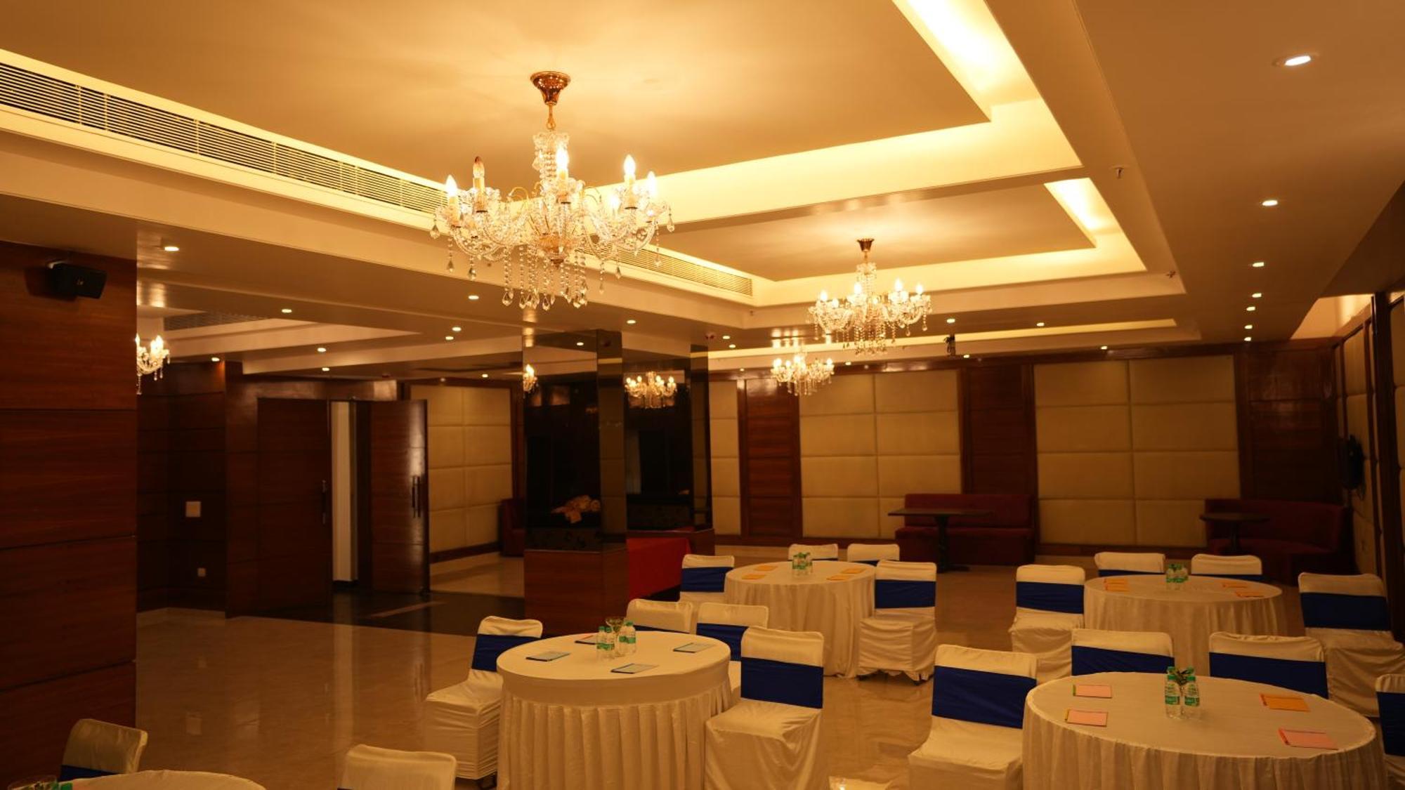 ניו דלהי Hotel Africa Avenue - Greater Kailash 1 מראה חיצוני תמונה